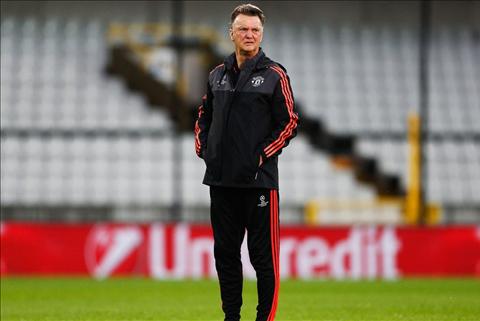 HLV Louis van Gaal lại chỉ trích người Anh