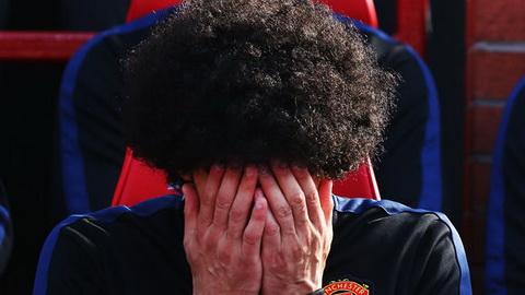 Fellaini sắp phải bán xới khỏi Old Trafford
