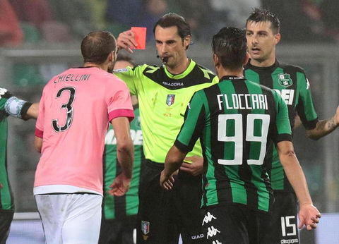 Sassuolo 1-0 Juventus Nha DKVD lai nem trai dang hinh anh