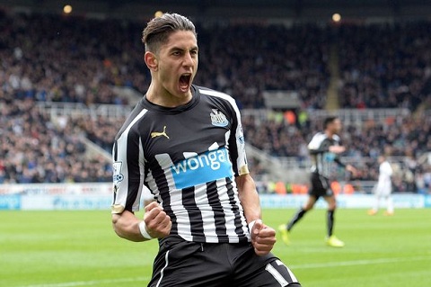 Arsenal tham chiến giành mục tiêu hàng đầu của M.U