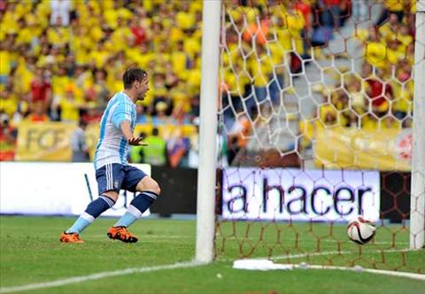 Video clip bàn thắng: Colombia 0-1 Argentina (Vòng loại World Cup 2018)