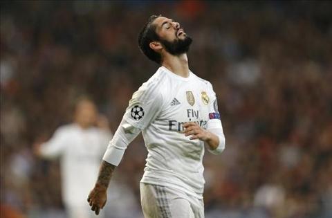 Arsenal chốt giá hỏi mua tiền vệ Iso