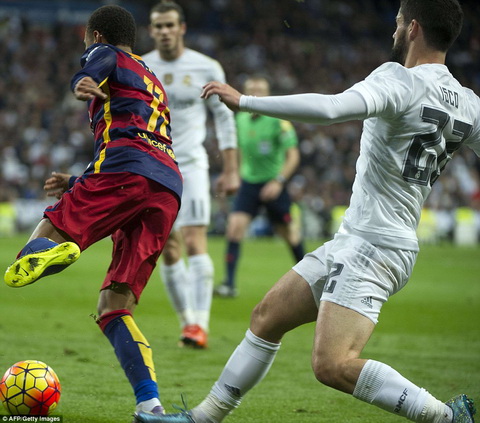 Tổng hợp những pha xấu chơi của Los Blancos trận El Clasico Real 0-4 Barca