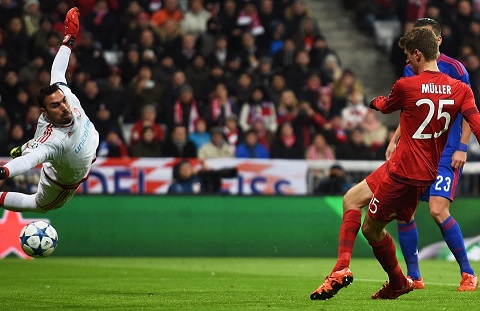 Giúp Bayern đánh bại Olympiakos, Muller vượt kỷ lục của Messi và Ronaldo