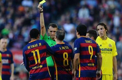 Neymar: “Trọng tài cấm các cầu thủ Barca nói chuyện”