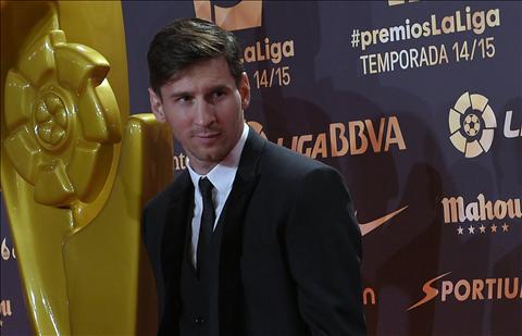 Tien ve Juan Mata ung ho Lionel Messi gianh QBV FIFA 2015 hinh anh