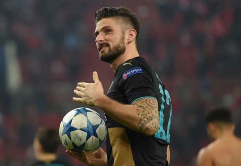 Giroud nói gì sau khi giúp Arsenal lách qua khe cửa hẹp bước vào vòng 1/8?