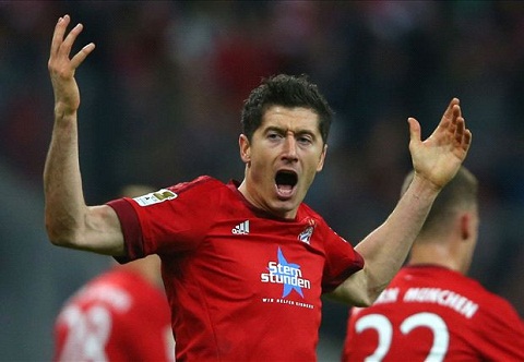 Bayern bất ngờ khi Real muốn mua Lewandowski