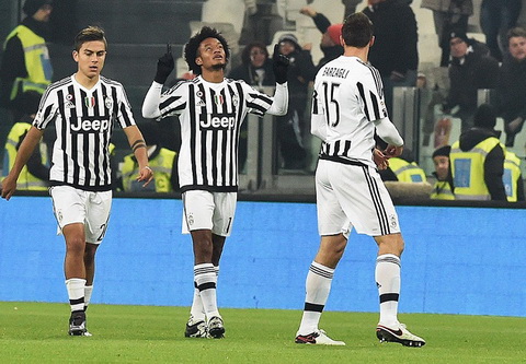 Juventus 3-1 Fiorentina Ke thong tri tan cong Top 3 Serie A hinh anh