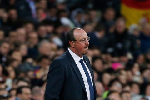 HLV Benitez CDV Real Madrid cu viec la o hinh anh