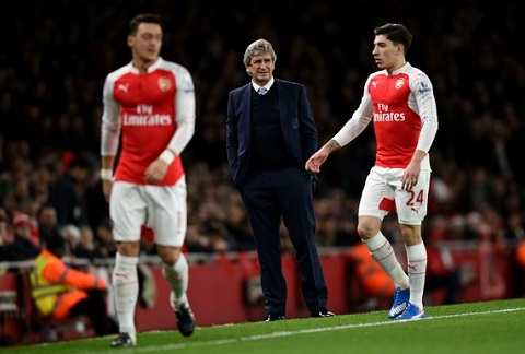 HLV Pellegrini nhắn nhủ Arsenal: Tháng 12 chưa phải là tết