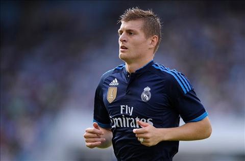 Em trai Toni Kroos mang tin vui cho M.U và Arsenal