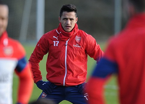 Thi đấu chói sáng, Sanchez được Wenger nâng tầm “huyền thoại”