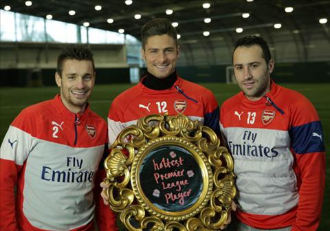 Giroud nhận danh hiệu cầu thủ đẹp trai nhất Premier League