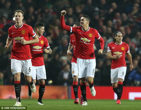 M.U 3-1 Burnley: Người hùng bất đắc dĩ Smalling mang về thắng lợi mất mặt cho Man đỏ