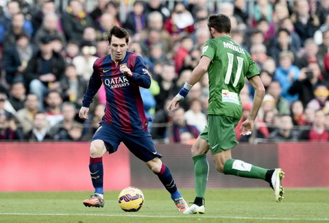 Barcelona 5-0 Levante Hattrick cua Messi va sieu pham cua Suarez hinh anh 2