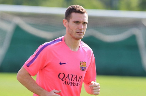 Barca Douglas tro lai, Vermaelen van duong thuong hinh anh