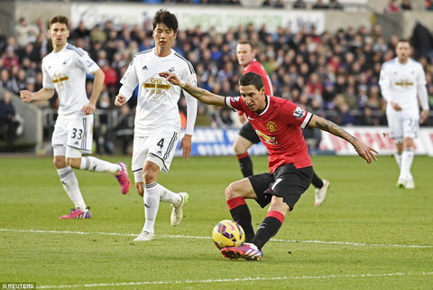 Juan Mata “an ủi” bản thân và đồng đội sau thất bại trước Swansea