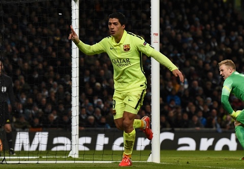 Toả sáng rực rỡ, Suarez được đối thủ ngợi ca hết lời