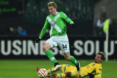 Man City chi 27 trieu bang cho De Bruyne cua Wolfsburg hinh anh