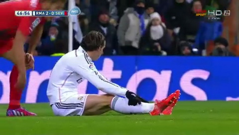 Sau Ronaldo, den luot Benzema ngan ngam vi su ich ky cua doi tac Bale  hinh anh
