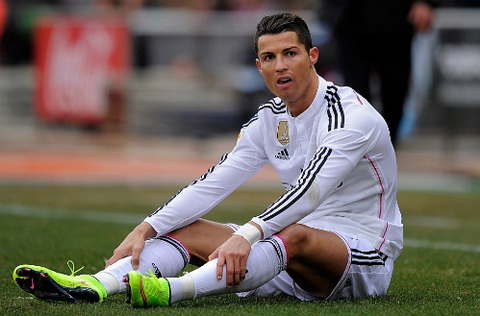Real tham bai kinh hoang, Ronaldo van noi cung hinh anh