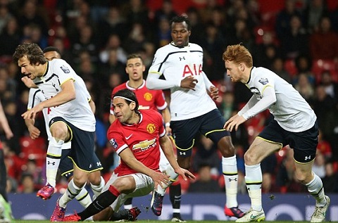 HLV Van Gaal trần tình về việc “giáng cấp” Falcao