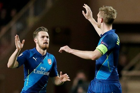 Ramsey cua Arsenal giai thich ve ly do bi loai khoi Champions League hinh anh