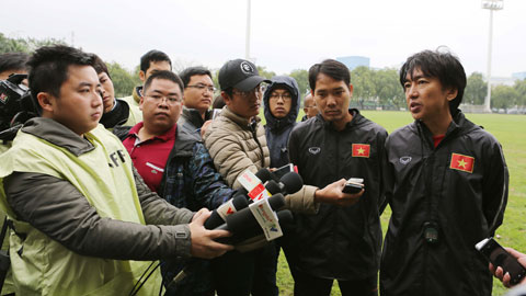 HLV Miura: “Tôi mất giọng vì hò hét các cầu thủ”