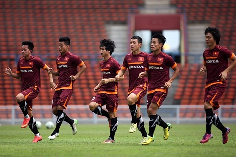 U23 Malaysia vs U23 Viet Nam hinh anh