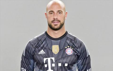 Pepe Reina không hối hận khi rời Liverpool