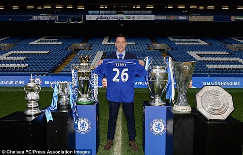 Terry chính thức ký hợp đồng mới với Chelsea