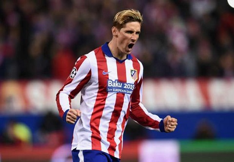 Torres tro lai Liverpool hinh anh