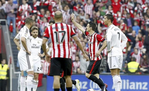 Carlo Ancelotti hiên ngang nhận trách nhiệm về thất bại toàn diện trước Bilbao