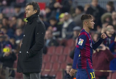 HLV Enrique dan mat Neymar truoc tran PSG vs Barca hinh anh
