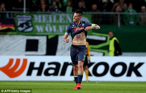 Truc tiep bong da Wolfsburg vs Napoli tu ket Europa League 2014-2015 hinh anh 3