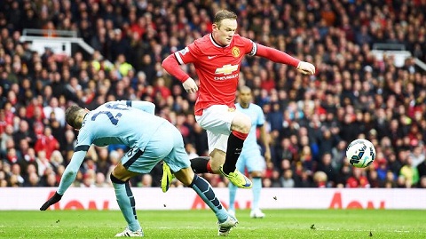 Rooney da tien ve phong ngu trong tran Chelsea vs M.U hinh anh