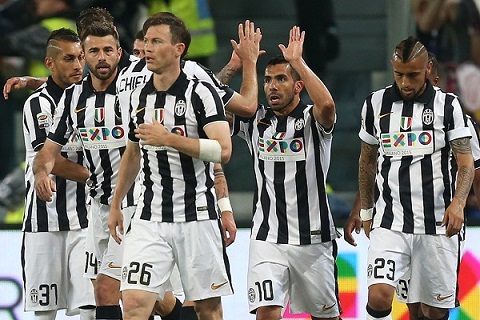 Carlos Tevez cua Juventus toa sang hinh anh