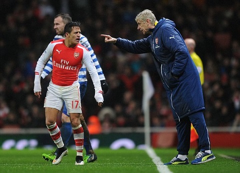 Nhắc lại chuyện cũ, HLV Wenger hâm nóng không khí trước giờ đại chiến