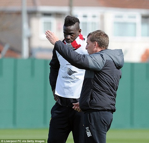 Liverpool loạn rồi: Balotelli từ chối ra sân trận gặp Arsenal