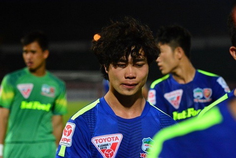 Cong Phuong HA.GL da V.League 2015 Nghich ly mot tai nang hinh anh