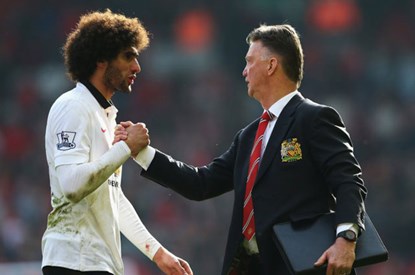 Để Fellaini đá tiền đạo: Sai lầm của HLV Van Gaal?