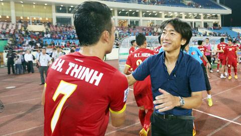 HLV Miura hua gianh HCV Seagames 28 de tang Ballack Viet Nam hinh anh