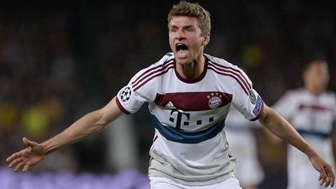 Tien dao Thomas Mueller cua Bayern Munich tu tin nguoc dong Barca hinh anh
