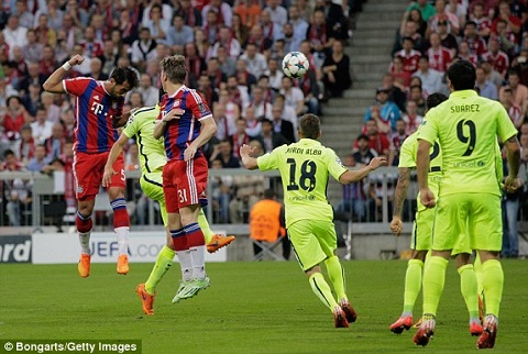 Bayern Munich 3-2 Barcelona Barca chinh thuc gianh ve toi Berlin hinh anh