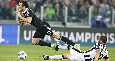 Real Madrid vs Juventus  Keane va Scholes dat niem tin vao Bale hinh anh