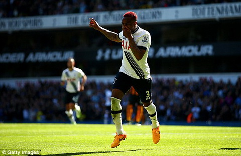 Chelsea mua hậu vệ trái: Danny Rose hay Baba Rahman?