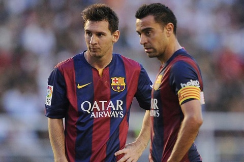 Messi thang hoa trong mau ao Barca la nho co Xavi hinh anh