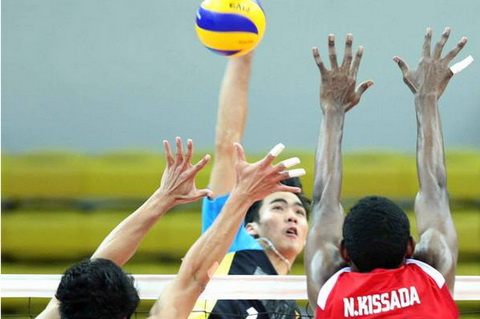 Bóng chuyền nam hướng đến SEA Games 2015: Phấn đấu đổi màu huy chương