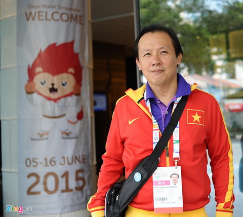 Người Việt ở Singapore háo hức tìm mua vé xem U23 Việt Nam